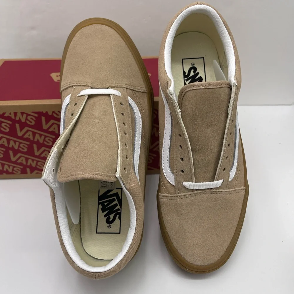 Vans Women's Beige and White Sneakers Old Skool Sesame/Gum VN0A38G1QA2 Sneakers